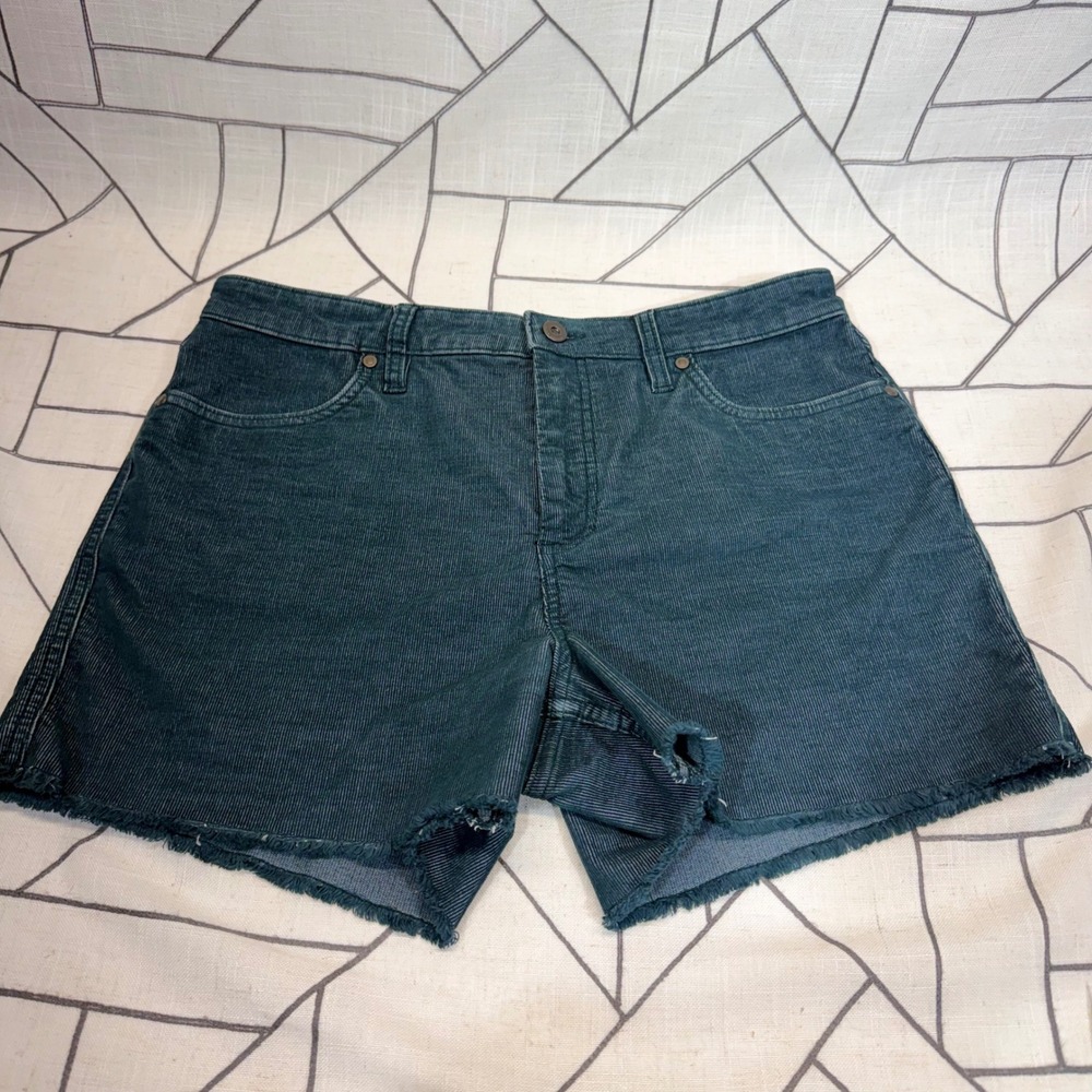 Carve Designs Corduroy Shorts Size 10 Green Frayed Hem Teal Casual